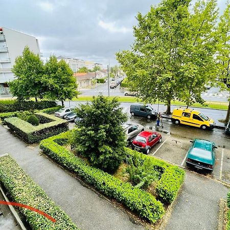 Luminous Apartment With Parking Near The City Center Cenon Exterior photo